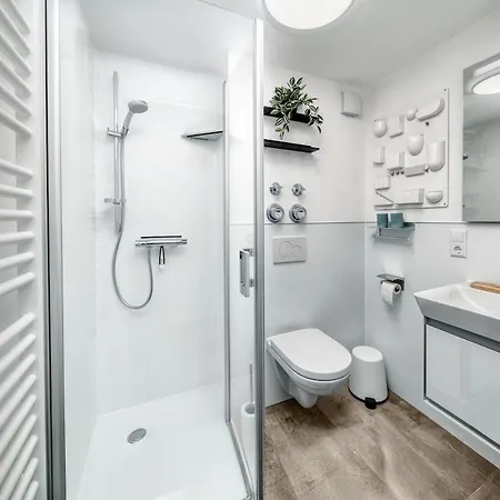 Modernes Mit Balkon - Ruhig Und Zentral شقة